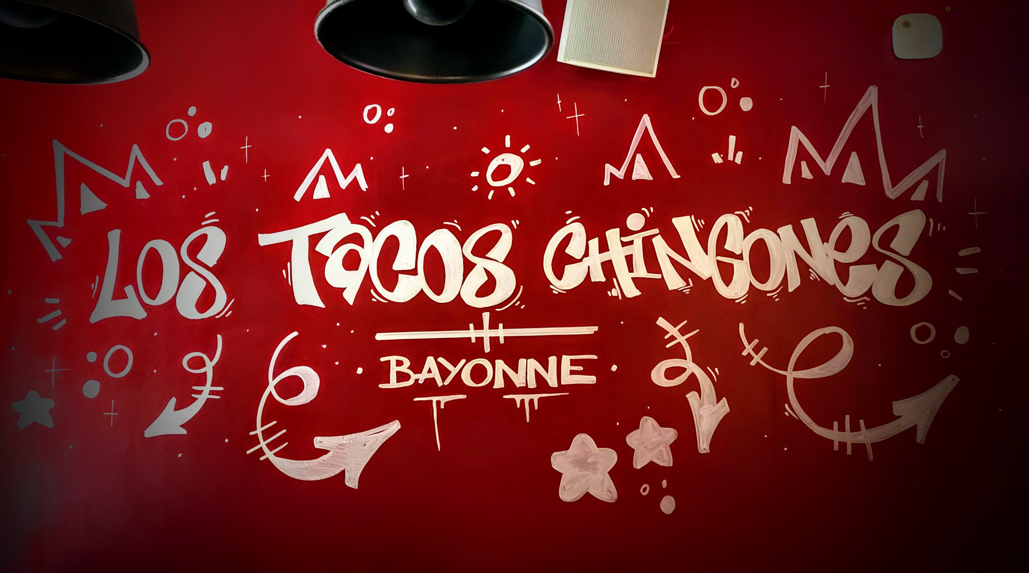 Mur rouge Bayonne — Los Tacos Chingones